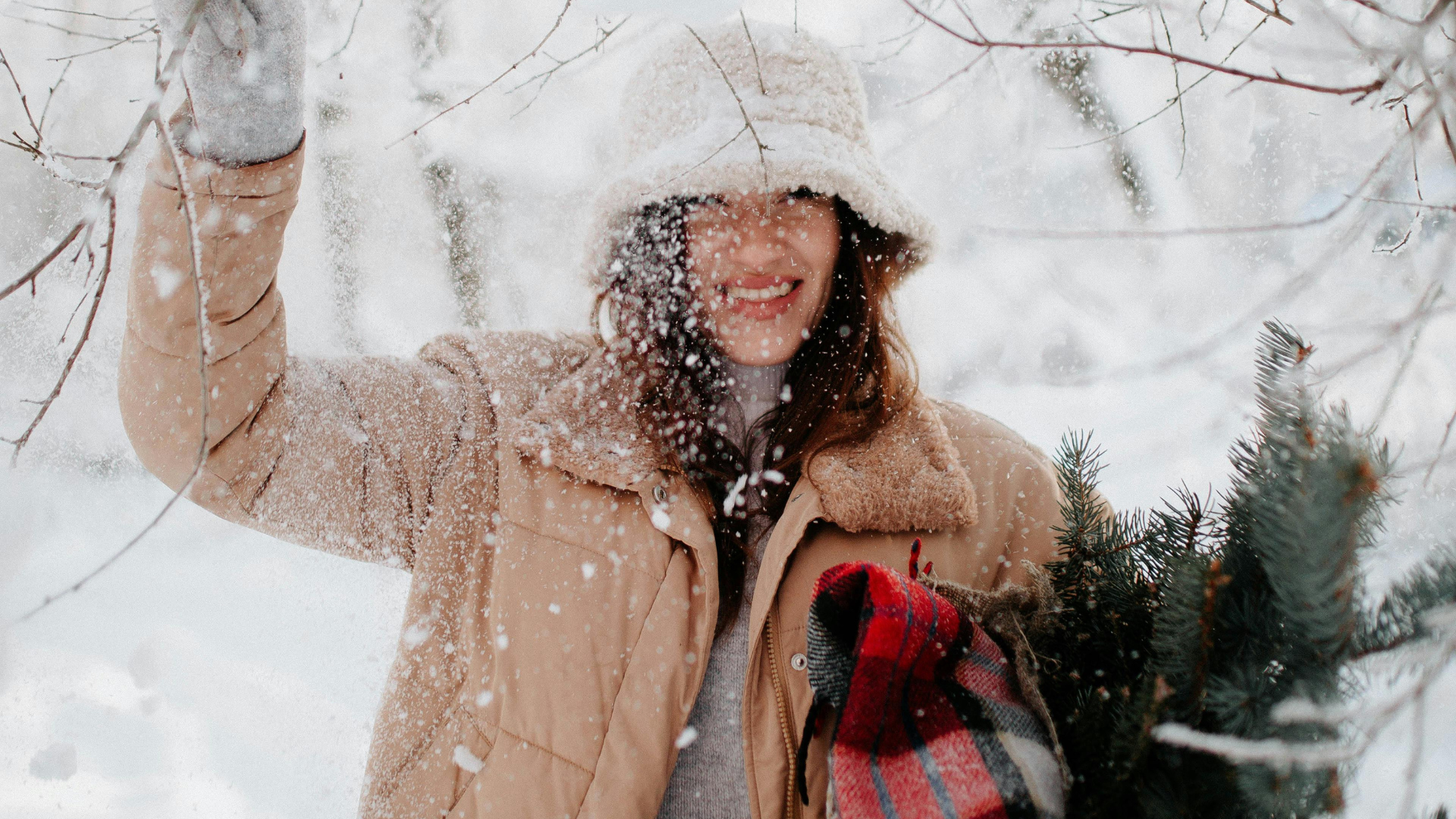 Top 10 Iconic Scarves for the Holidays