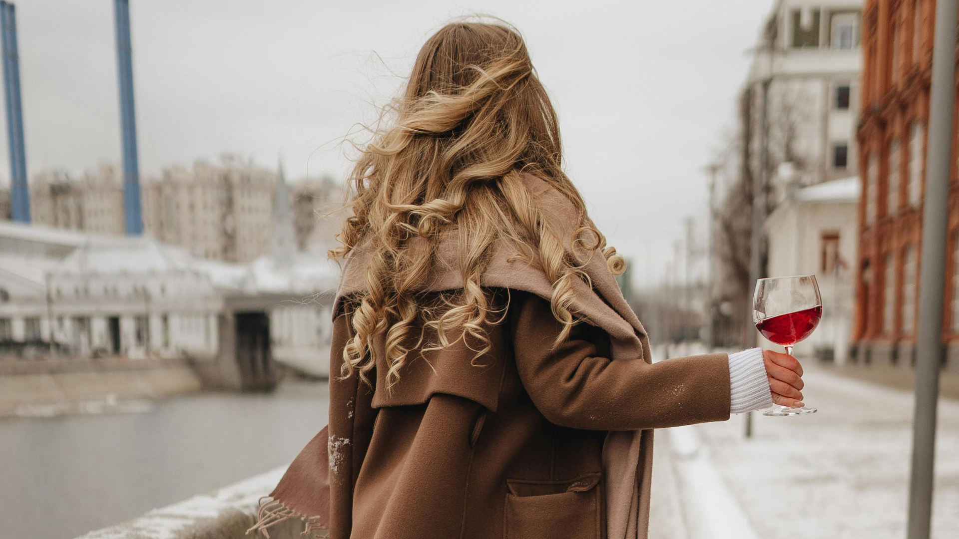 Handcrafted Wool Scarves for Everyone: Perfect Christmas Gift