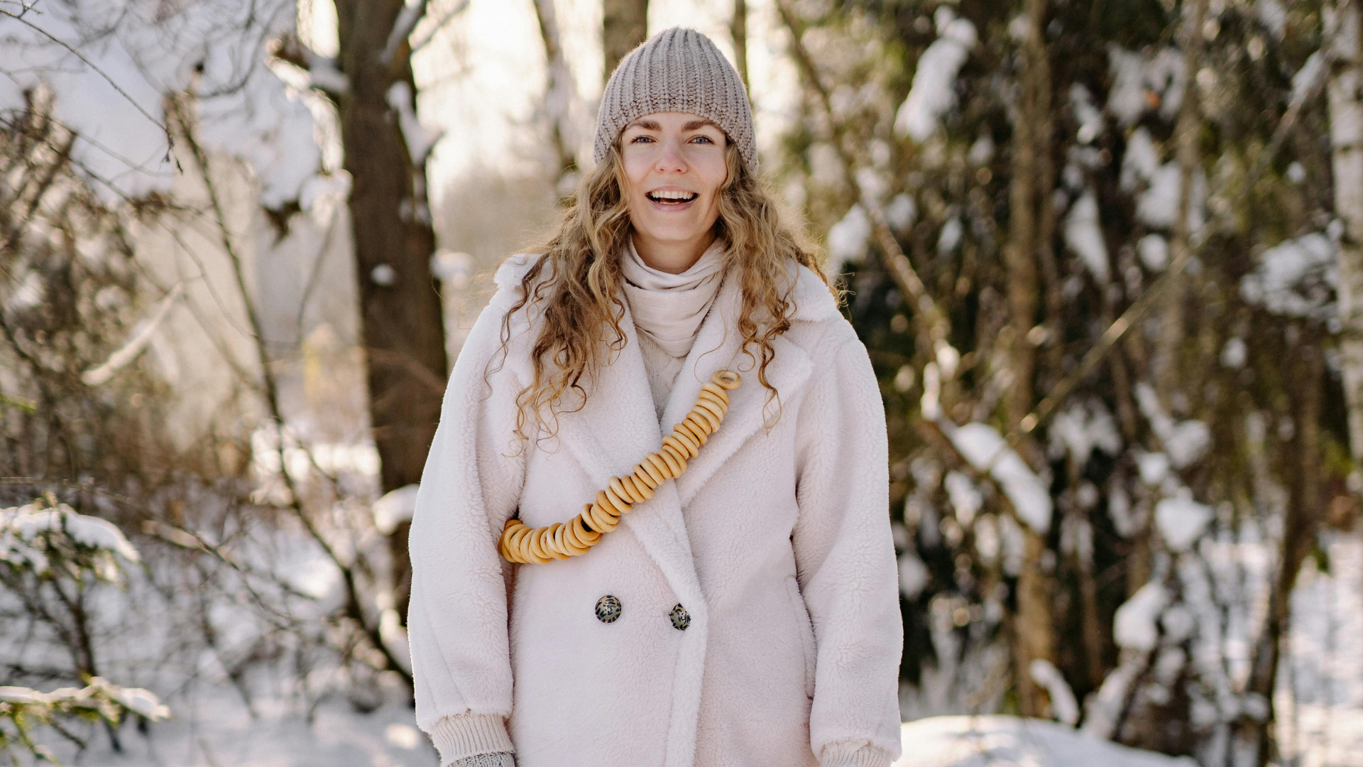 Stylish Wool Scarves: Top Christmas Gifts 2025