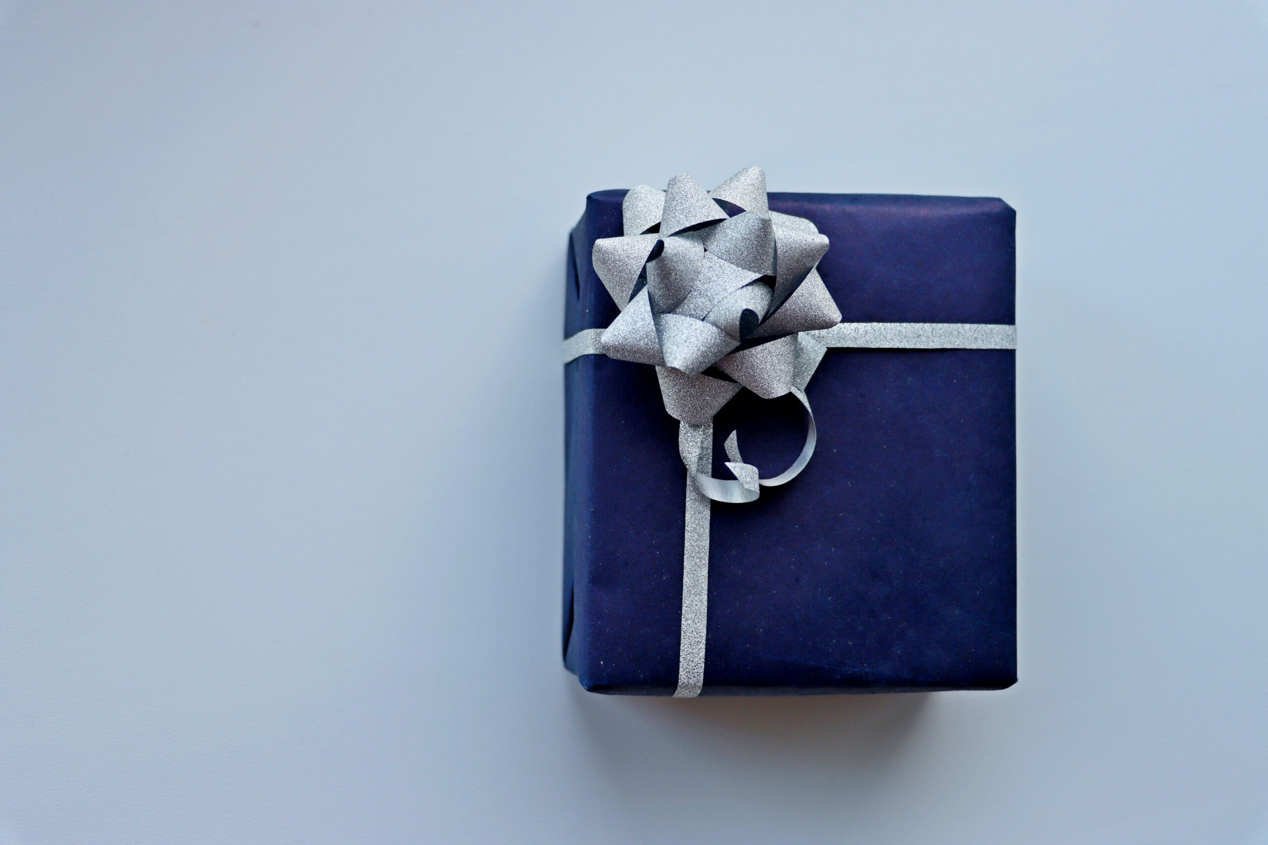 What to Gift Your Girlfriend This Christmas That She’ll Actually Love