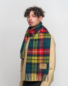 A charcoal cashmere scarf in a beautifully crafted gift box.